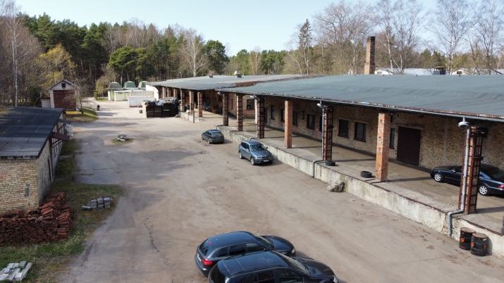 Объявление. Noliktavu komplekss R zonas teritorijā.  + Iežogota, asfaltēta teritorija, kopējā platība 3400 kvm, Цена: 1e+06 EUR Foto #7