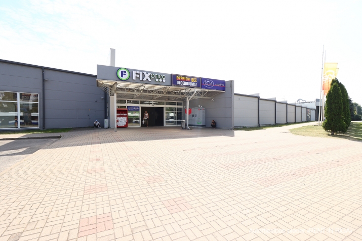 Sludinājumi. Iznomā telpas tirdzniecības centrā Mežciemā.   Telpas atrodas Hipokrāta ielā 26, ēkas 1. stāvā.   Cena: 2916 EUR/mēn Foto #1