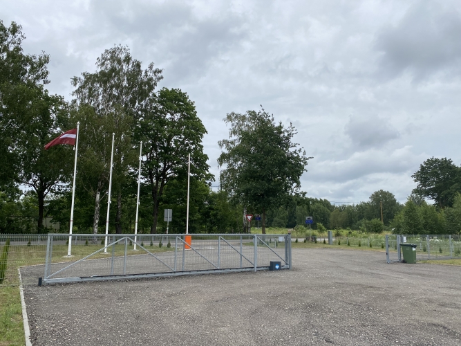 Sludinājumi. Noliktavas, ražošanas telpas Rumbula. Ēkas jaunas, tikko nodotas ekspluatācijā.  + Angārs 244m2 Cena: 4000 EUR/mēn Foto #4