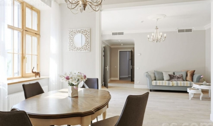 Sludinājumi. Pārdod plašu un ļoti jauku dzīvokli renovētā ēkā pašā Rīgas sirdī - Skolas ielā 20. Pagalma ēka, Cena: 308160 EUR Foto #5