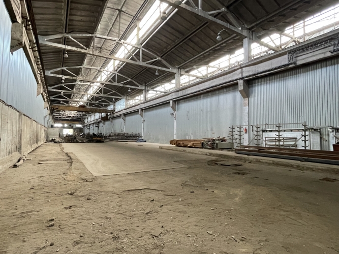 Объявление. Склад/производственное помещение без отопление. Отлично подходит под металлообработку.  Кран-балка Цена: 4147 EUR/мес. Foto #5