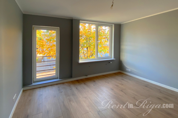 Sludinājumi. Pārdošanā rindu mājas vidus sekcija  dzīvoklis privātmāju rajonā Teikā, klusā ielā starp aktīvajām Cena: 240000 EUR Foto #6