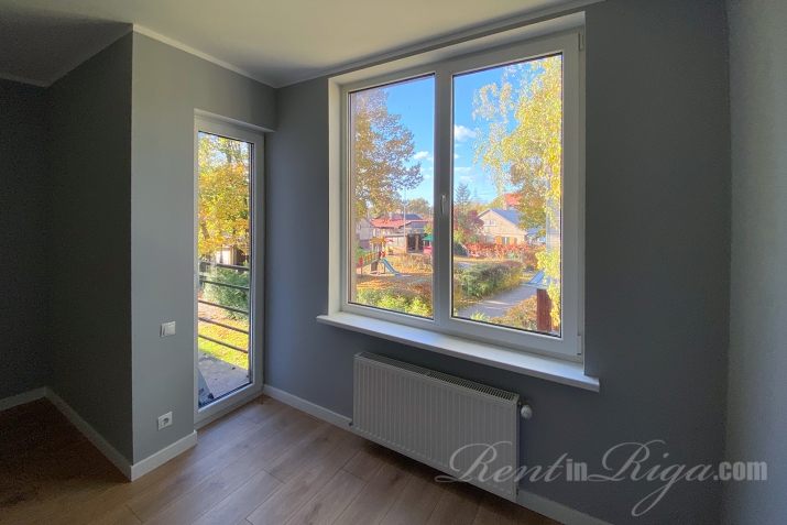 Sludinājumi. Pārdošanā rindu mājas vidus sekcija  dzīvoklis privātmāju rajonā Teikā, klusā ielā starp aktīvajām Cena: 240000 EUR Foto #8