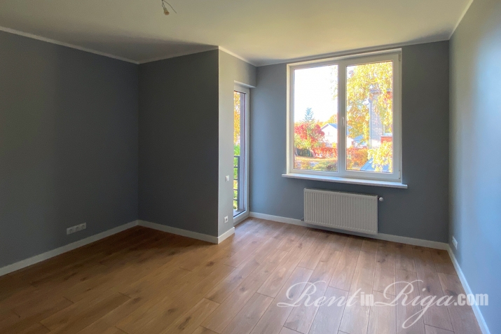 Sludinājumi. Jauna cena! Dzīvoklis, kā rindu mājas vidus sekcija privātmāju rajonā Teikā, klusā ielā starp Cena: 240000 EUR Foto #8