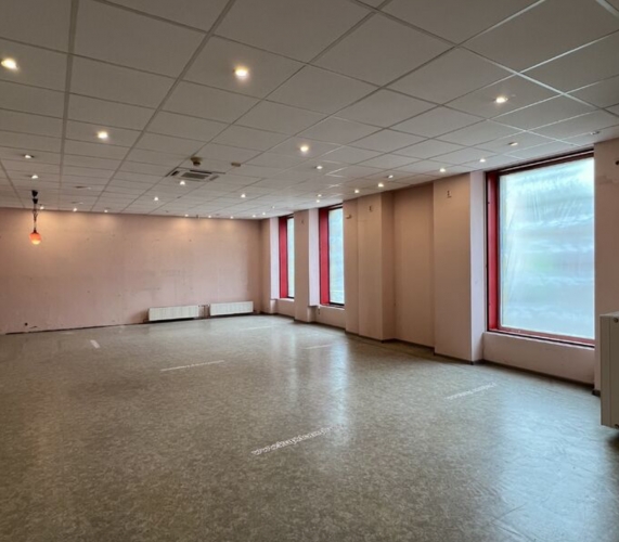 Sludinājumi. Telpas komercdarbībai ar kopējo platību 648 kv. m. Rīgas centrā Čaka ielā 72.   + Ērts plānojums. Cena: 280000 EUR Foto #5