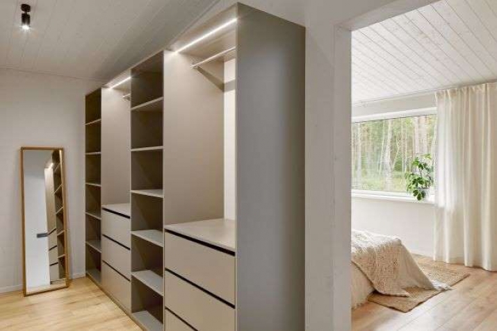 Sludinājumi. Ilgtermiņa īrei tiek piedāvāts 4 istabu dzīvoklis četru dzīvokļu mājā jaunajā ciematā Dzilnupes. Cena: 1250 EUR/mēn Foto #7