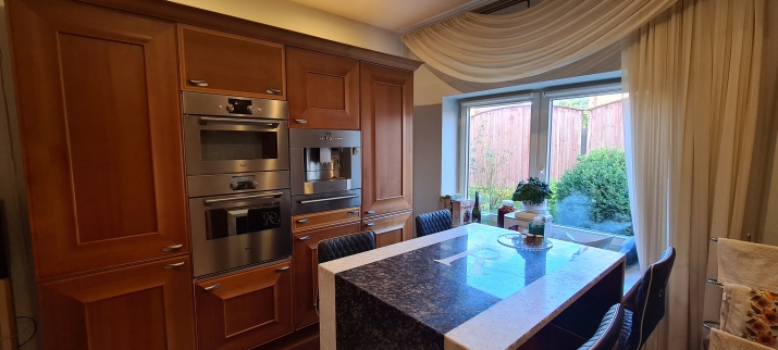 Sludinājumi. Lieliska iespēja iegādāties privātmāju klusajā, mierīgajā un zaļajā privātmāju rajonā- Teikā.  Cena: 400000 EUR Foto #5