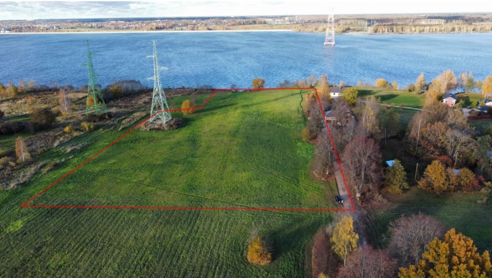 Sludinājumi. Daugavzeme - ekskluzīvs īpašums Daugavas krastā!  Piedāvājumā 2,12 hektāru plašs zemesgabals ar Cena: 230000 EUR Foto #2