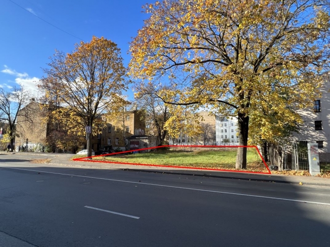 Sludinājumi. Piedāvājumā fasādes zemesgabals Valmiera ielā 23!  Zemesgabals ar kopējo platību 776m2 paredzēts Cena: 105000 EUR Foto #1