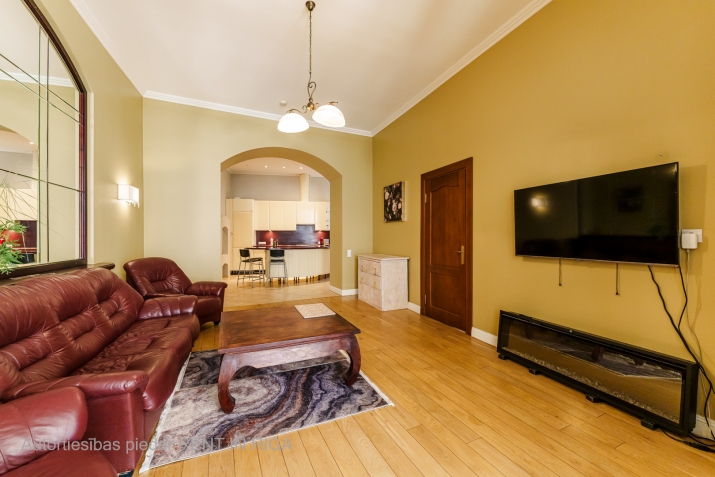 Sludinājumi. Tiek pārdots plašs dzīvoklis (101.2m2) Vecrīgā . Lielisks funkcionāls izkārtojums - Amfilāde (telpu Cena: 350000 EUR Foto #6