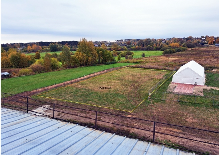 Sludinājumi. Noliktavu/ražotņu un biroju komplekss Ķekavā ar elektrību.  Iznomājam iežogotus āra laukumus Cena: 210 EUR/mēn Foto #1