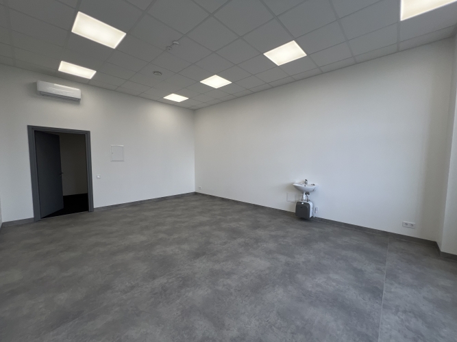 Объявление. Наличие лечебных или медицинских учреждений на территории ВЭФ.  Сразу после капитального ремонта.  Цена: 401 EUR/мес. Foto #7