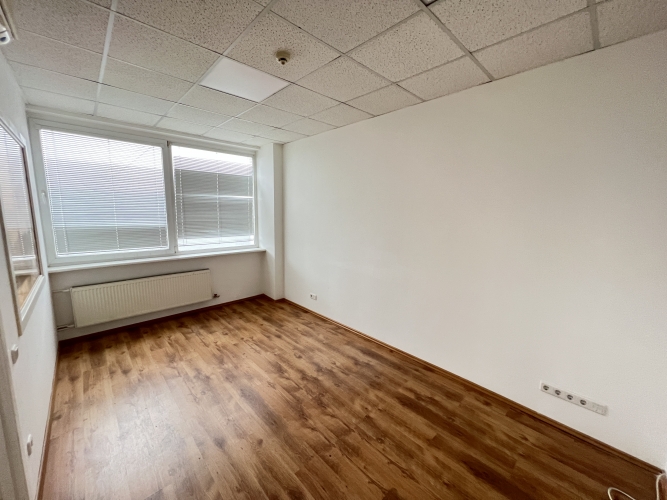 Объявление. Piedāvājumā telpas Ķengaragā.  + 4. stāvā. + Lieliska lokācija; + Internets; + Gaisa Цена: 414 EUR/мес. Foto #6