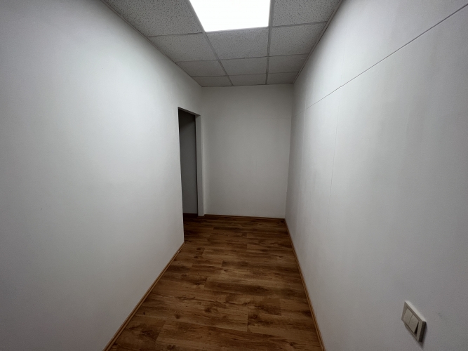 Объявление. Piedāvājumā telpas Ķengaragā.  + 4. stāvā. + Lieliska lokācija; + Internets; + Gaisa Цена: 414 EUR/мес. Foto #3