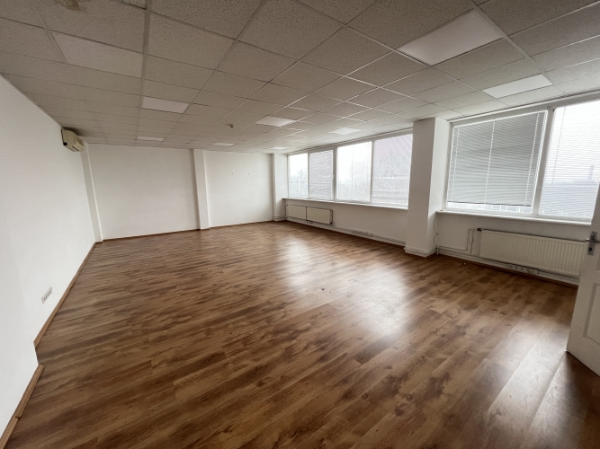 Объявление. Piedāvājumā telpas Ķengaragā.  + 4. stāvā. + Lieliska lokācija; + Internets; + Gaisa Цена: 414 EUR/мес. Foto #4