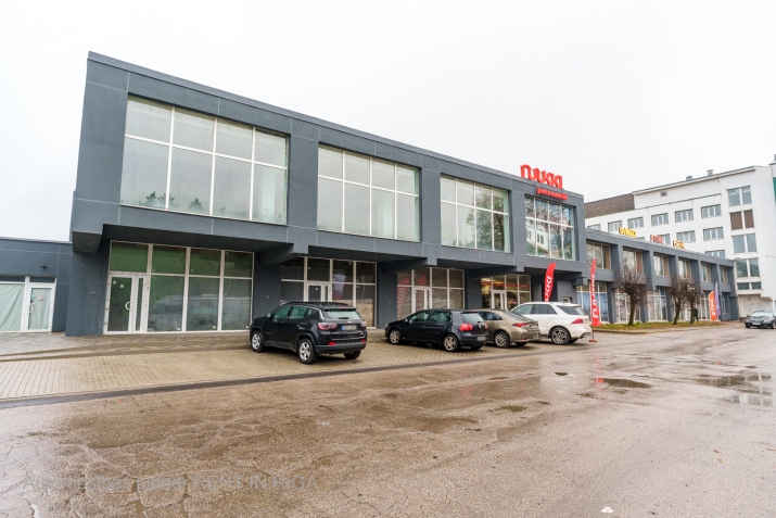 Объявление. Многофункциональное помещение в Бергах, общей площадью 200 м2. Помещения отлично подходят для Цена: 2200 EUR/мес. Foto #7