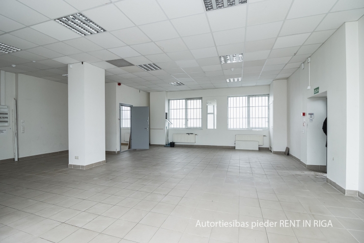 Sludinājumi. Tirdzniecības telpas Imantā.  + 1. stāvs. + Divas atsevišķas ieejas no ēkas fasādes. + Platība Cena: 3546 EUR/mēn Foto #6