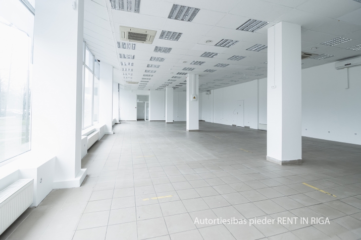 Sludinājumi. Tirdzniecības telpas Imantā.  + 1. stāvs. + Divas atsevišķas ieejas no ēkas fasādes. + Platība Cena: 3546 EUR/mēn Foto #5