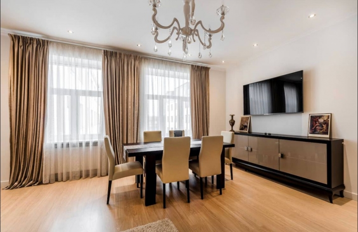 Sludinājumi. Tiek pārdots 2-istabu  dzīvoklis ar atsevišķu virtuvi Upiša Pasāžā. Dzīvoklis aprīkots ar autonomu Cena: 215000 EUR Foto #4