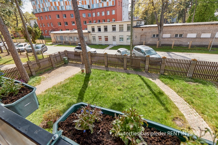 Sludinājumi. Tiek pārdots 5-istabu(!) dzīvoklis jaunā projektā Bulduros, 5 min gājienā no jūras. Mājā izvietoti Cena: 250000 EUR Foto #7