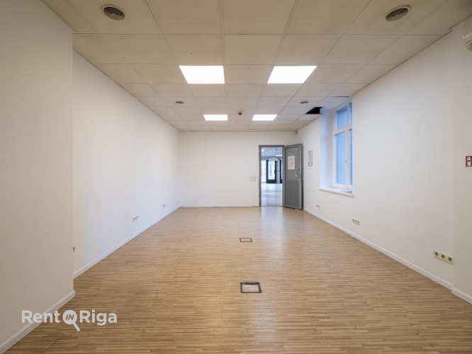 Объявление. Nomai tiek piedāvāts ērtas un funkcionāli pievilcīgas telpas Rīgas centrā. To kopējā platība 188 Цена: 3760 EUR/мес. Foto #9