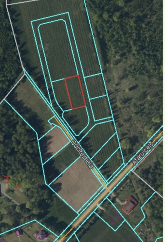 Sludinājumi. Gleznainā vietā tiek piedāvāti zemes gabali Ataros. 5 minūšu attālumā no Ādažu centra. Blakus Cena: 52000 EUR Foto #1