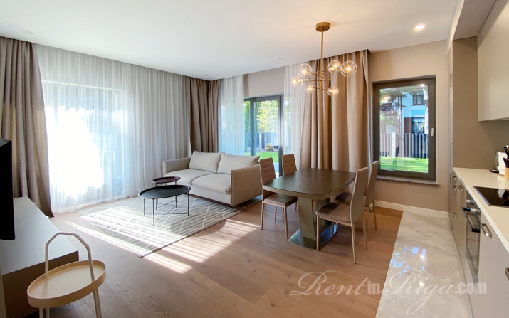 Объявление. Aпартаменты у Лиелупе, в пешей доступности от моря, сдаются в долгосрочную аренду. Квартира Цена: 1600 EUR/мес. Foto #1