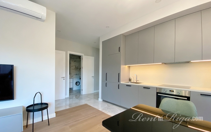 Объявление. Квартира в аренду предлагаются на берегу реки Лиелупе, в шаговой доступности от моря. Квартира Цена: 1500 EUR/мес. Foto #5