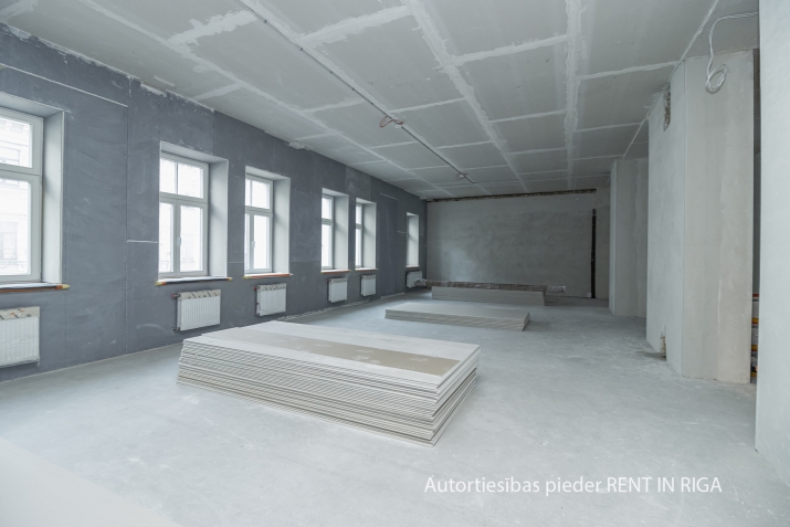 Sludinājumi. Piedāvājumā augstas klases biroja telpas ekskluzīvajā Berga Bazāra kvartālā!  Telpas ar kopējo Cena: 2653 EUR/mēn Foto #3