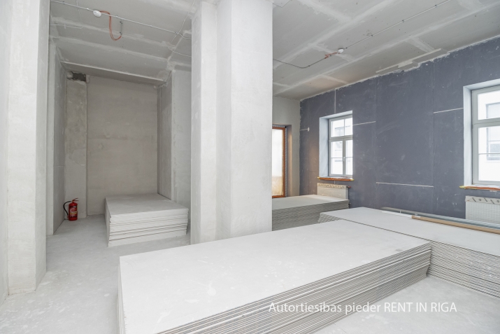 Sludinājumi. Piedāvājumā augstas klases biroja telpas ekskluzīvajā Berga Bazāra kvartālā!  Telpas ar kopējo Cena: 2653 EUR/mēn Foto #5