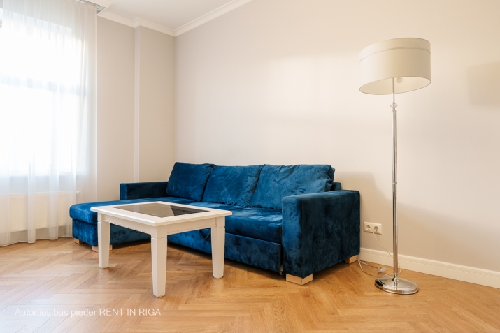 Sludinājumi. Piedāvājam īrēt ekskluzīvus 2-istabu apartamentus Rīgas centrā, jaunā rekonstruētā projektā Cena: 1250 EUR/mēn Foto #7