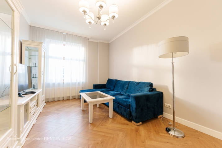 Sludinājumi. Piedāvājam īrēt ekskluzīvus 2-istabu apartamentus Rīgas centrā, jaunā rekonstruētā projektā Cena: 1250 EUR/mēn Foto #6