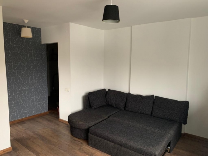 Sludinājumi. No maija piedāvājumā gaišs un omulīgs vienistabas dzīvoklis Kalnciema ielā 1. Dzīvokļa kopējā Cena: 290 EUR/mēn Foto #2