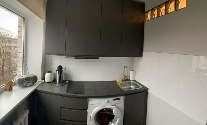 Sludinājumi. No maija piedāvājumā gaišs un omulīgs vienistabas dzīvoklis Kalnciema ielā 1. Dzīvokļa kopējā Cena: 290 EUR/mēn Foto #5
