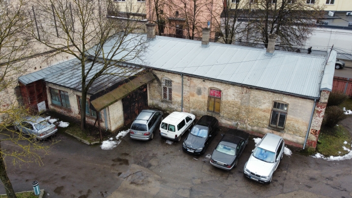 Объявление. Pārdod noliktavu un ražošanas ēku kompleksu Centrā, Barona un Zemitāna ielu krustojumā.  - Zemes Цена: 4.7e+06 EUR Foto #6