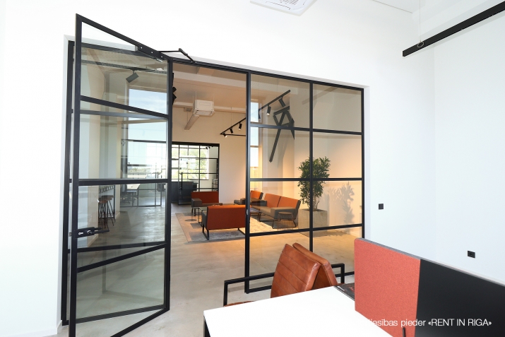Sludinājumi. Tiek piedāvātas modernas biroja telpas nomai.   + Kādreizējās rūpnīcas Rīgas adītājs ēkas kļuvušas Cena: 6000 EUR/mēn Foto #8