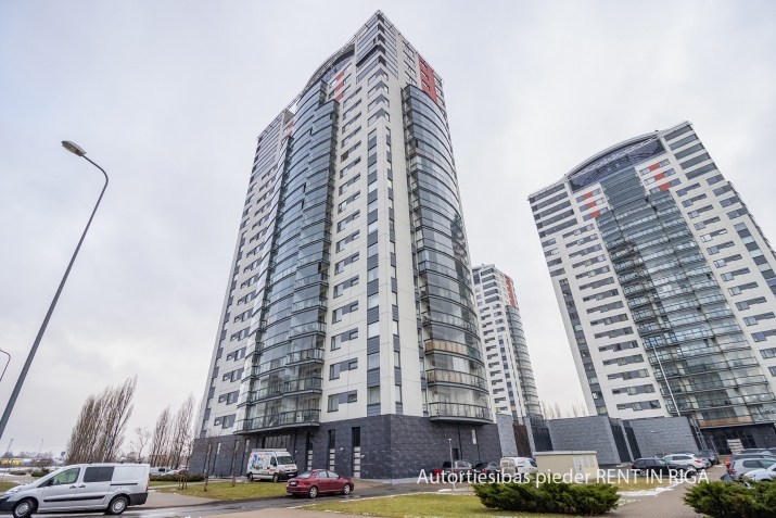 Sludinājumi. Tiek pārdots  2 istabu dzīvoklis projektā Skanstes virsotnēs ar pazemes autostāvvietu (par Cena: 175000 EUR Foto #1