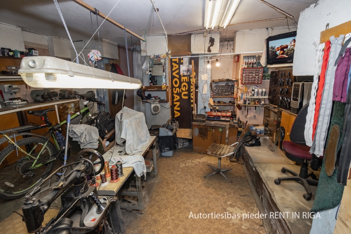 Объявление. Tiek pārdotas telpas redzamā vietā Purvciemā.  Tās ir piemērotas dažādiem uzņēmējdarbības veidiem - Цена: 25000 EUR Foto #8