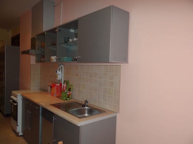 Объявление. 3-bedroom apartment for long term rent in the center of Riga near the Skonto stadium. The apartment Цена: 750 EUR/мес. Foto #2