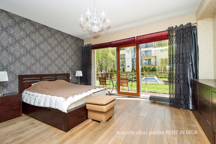 Sludinājumi. Tiek pārdots patiesi plašs un ērts dzīvoklis Dzintaros, šis dzīvoklis radīs īstu kurorta un Cena: 275000 EUR Foto #7