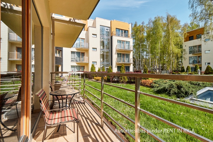 Sludinājumi. Tiek pārdots patiesi plašs un ērts dzīvoklis Dzintaros, šis dzīvoklis radīs īstu kurorta un Cena: 275000 EUR Foto #8