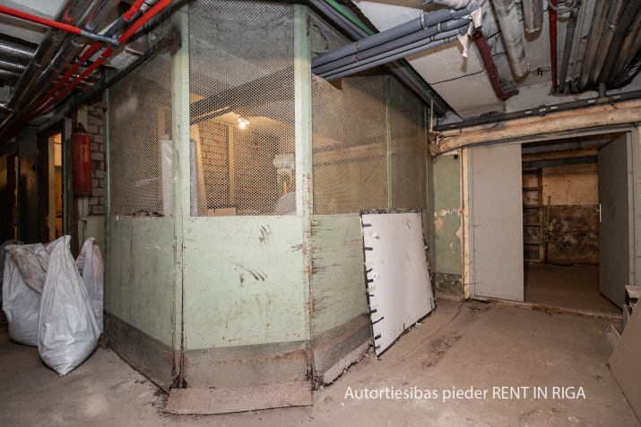 Sludinājumi. Tiek piedāvātas pagrabstāva telpas pie Vidzemes tirgus par zemu cenu.  Telpas atrodas izdevīgā Cena: 100 EUR/mēn Foto #6