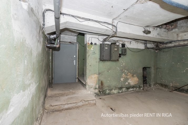 Sludinājumi. Tiek piedāvātas pagrabstāva telpas pie Vidzemes tirgus par zemu cenu.  Telpas atrodas izdevīgā Cena: 100 EUR/mēn Foto #8
