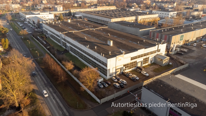 Объявление. Noliktavas/ražošanas telpas Dārzciemā.  + 1. stāvs; + Apkure; + Griestu augstums 12m, līdz telferim Цена: 2100 EUR/мес. Foto #2