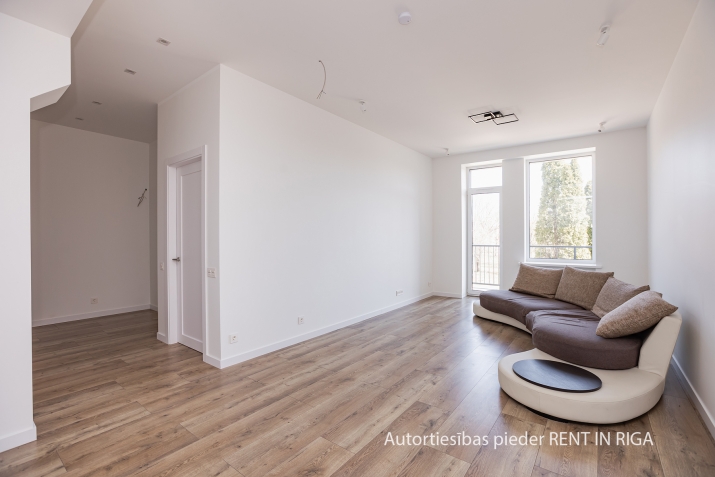 Sludinājumi. Pārdošanā dzīvokļi jaunajā projektā Siguldā-  Siguldas parks.   Gaišs trisistabu dzīvoklis ēkas 2. Cena: 178000 EUR Foto #3