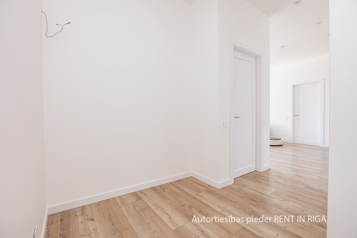 Sludinājumi. Pārdošanā dzīvokļi jaunajā projektā Siguldā-  Siguldas parks.   Gaišs trisistabu dzīvoklis ēkas 2. Cena: 178000 EUR Foto #2