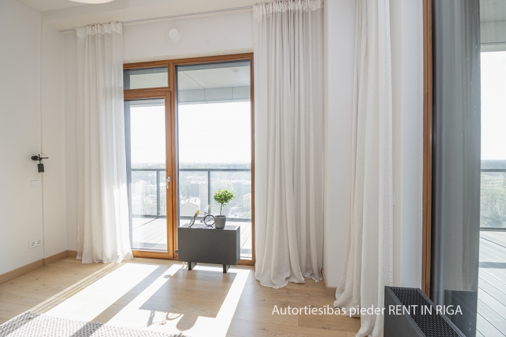 Sludinājumi. Pārdod trīs istabu dzīvokli Jaunajā projektā Filozofu Rezidence.  Dzīvokļa kopējā platība ir 115,20 Cena: 364000 EUR Foto #7