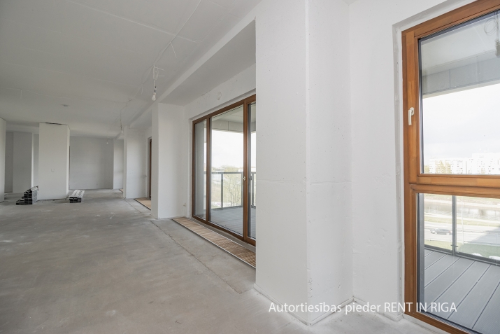 Sludinājumi. Pārdod dzīvokli jaunajā projektā Filozofu Rezidencē.  Dzīvoklis atrodas ēkas sestajā stāvā, tā Cena: 276000 EUR Foto #8