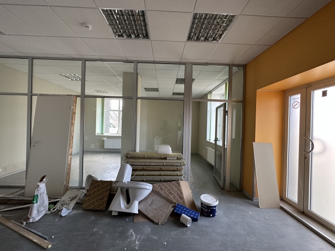 Sludinājumi. Iznomā telpas Čiekurkalnā.  Telpai ir medicīnas statuss. Pieejamas visas nepieciešamās Cena: 322 EUR/mēn Foto #2