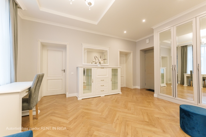 Sludinājumi. Piedāvājam ekskluzīvus 3-istabu apartamentus Rīgas centrā, jaunā rekonstruētā projektā Pernavas Cena: 221130 EUR Foto #7